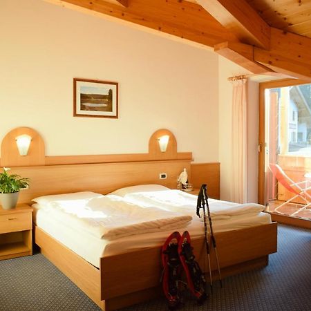 Hotel Waldheim Sarnonico Екстериор снимка