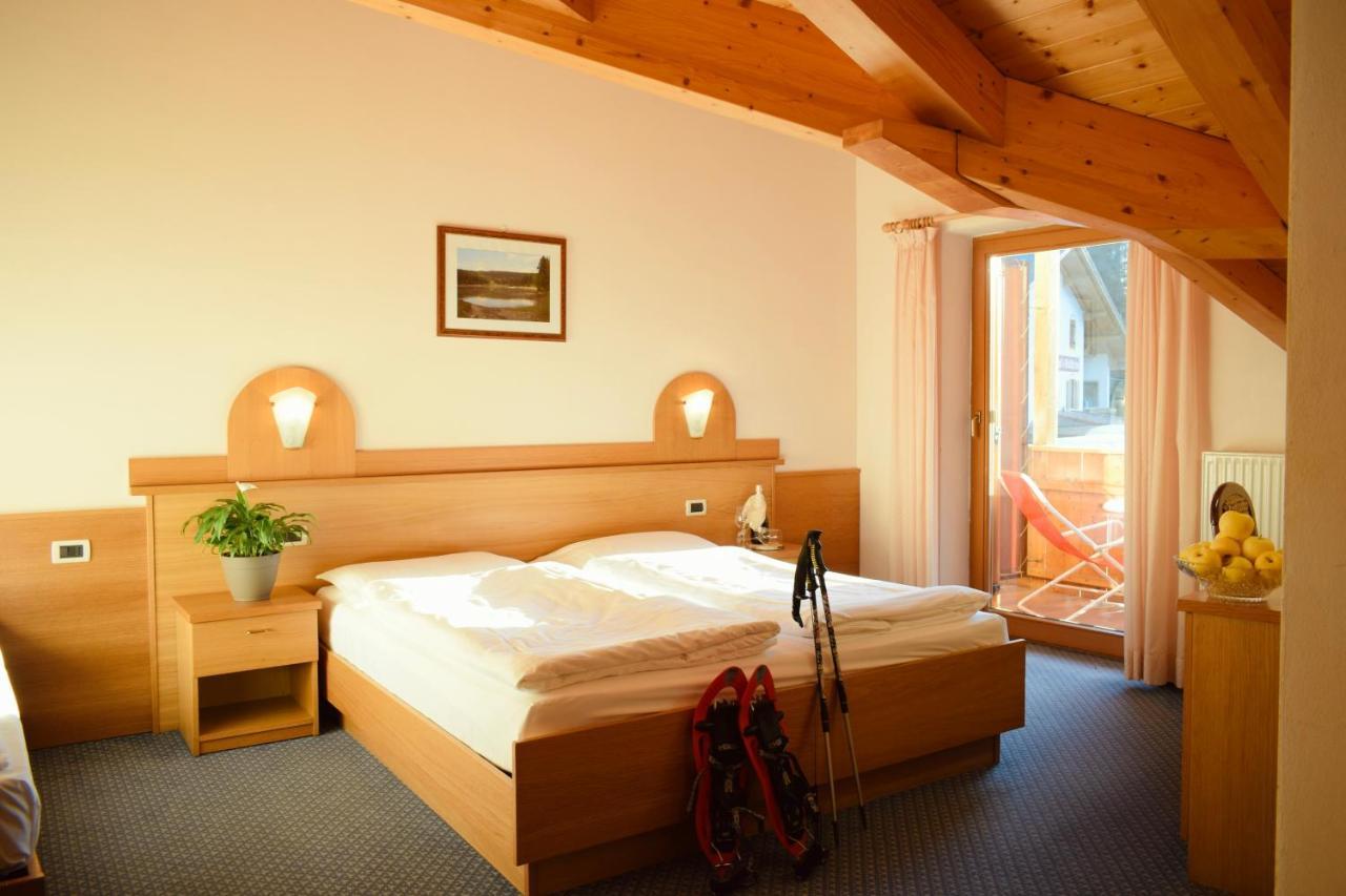 Hotel Waldheim Sarnonico Екстериор снимка