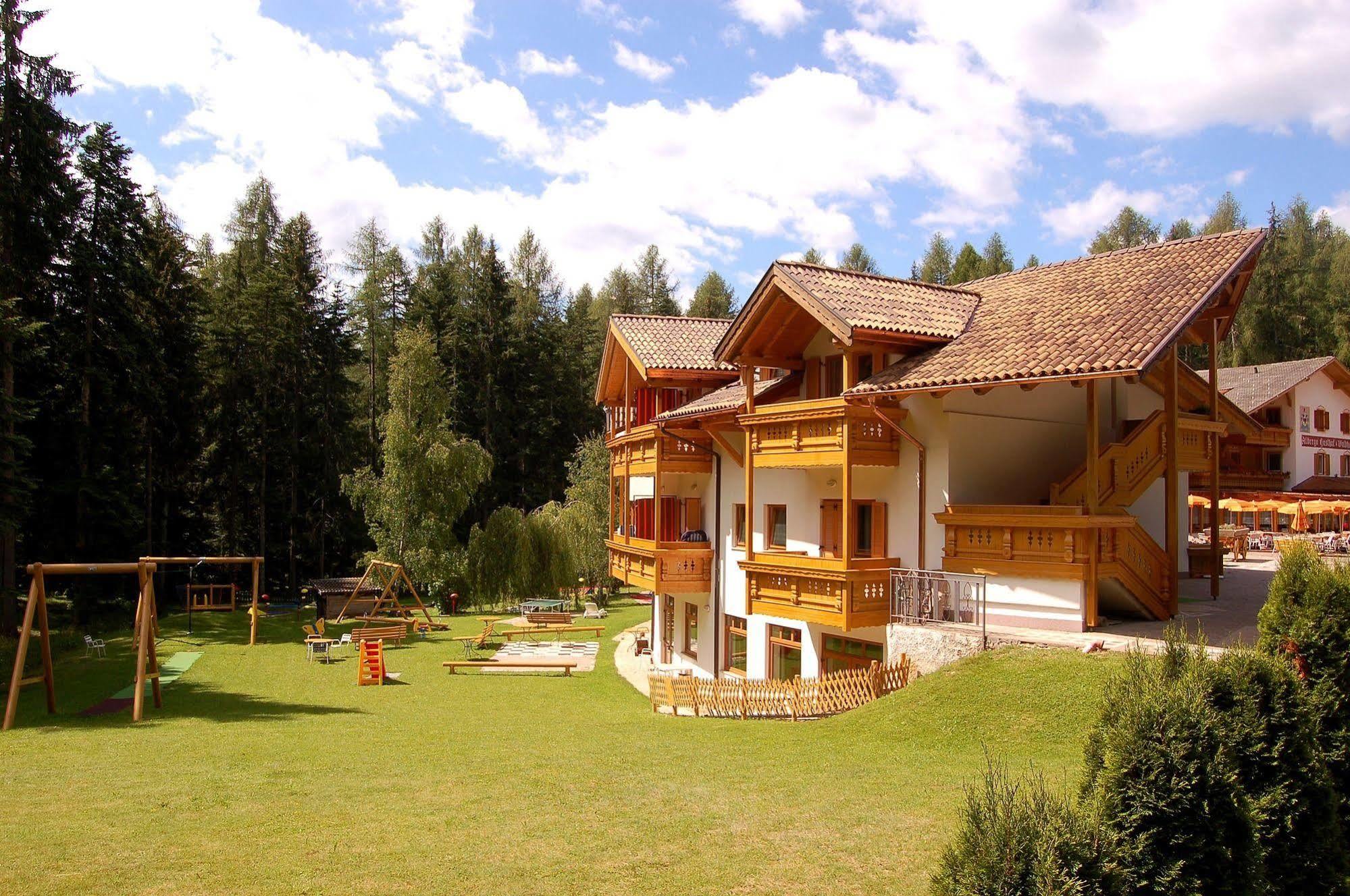 Hotel Waldheim Sarnonico Екстериор снимка